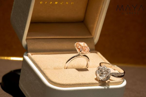 Kim cương Moissanite bán lại có mất giá không?
