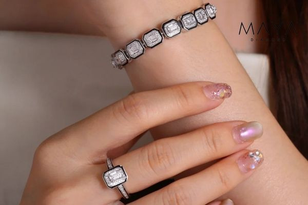 Emerald Bezel Setting