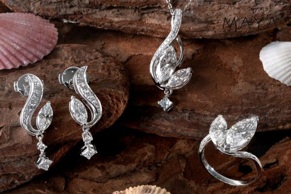 Thấu quang, hấp thụ và phản chiếu ánh sáng lấp lánh