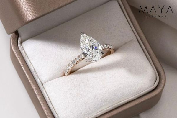 mẫu nhẫn đính hôn kim cương tại nhà Maya Diamond