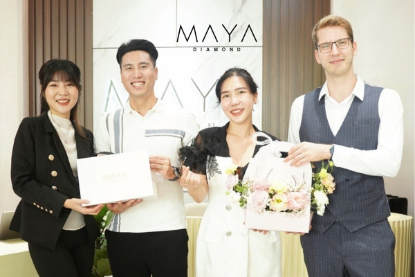 Trải nghiệm mua trang sức kim cương tại Maya Diamond