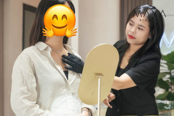 Đánh bóng định kỳ tại cửa hàng