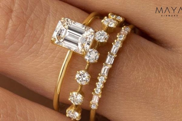 Nhẫn đính hôn kim cương moissanite