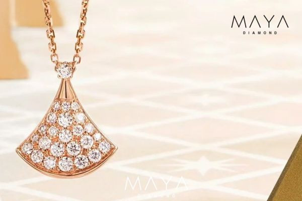 Dây chuyền hình quạt full kim cương