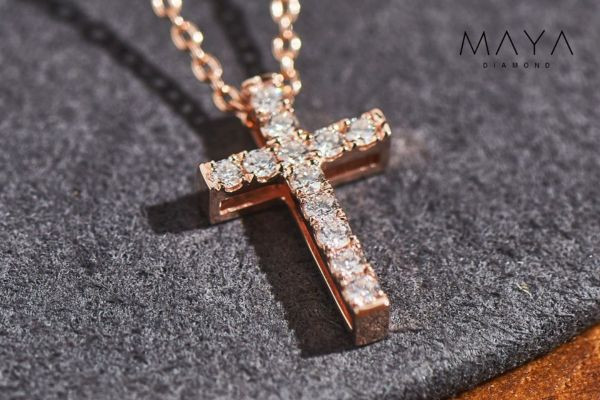 Biểu tượng của Đức Tin và Tình Yêu