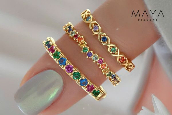 Nhẫn phối kim cương nhiều màu