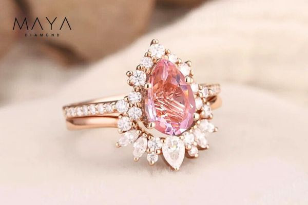 Kim cương đỏ trả lời cho câu hỏi kim cương màu gì đắt nhất hiện nay