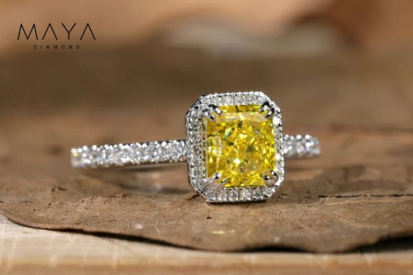Mua kim cương nhân tạo có màu uy tín tại Mayadiamond