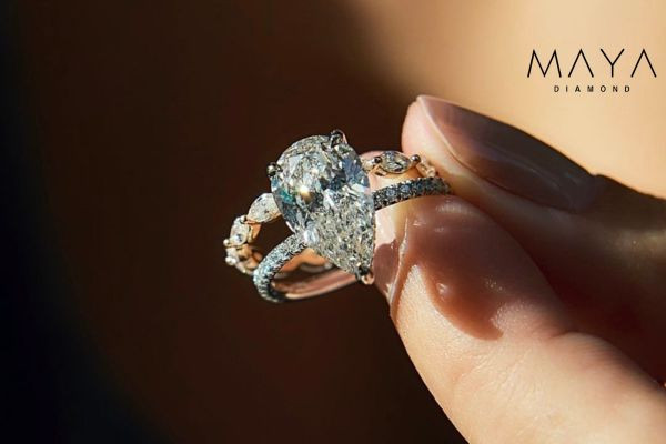 Kim cương moissanite 10ly là gì? 