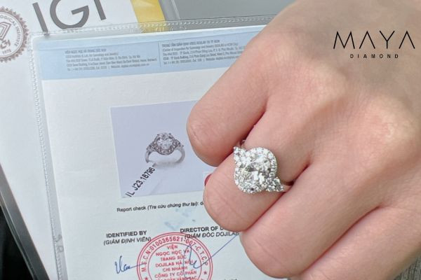 Làm thế nào để phân biệt đá moissanite và kim cương?