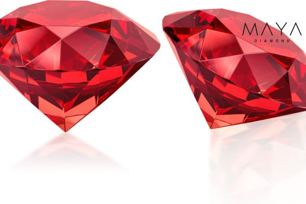 Kim cương moissanite màu đỏ là gì?