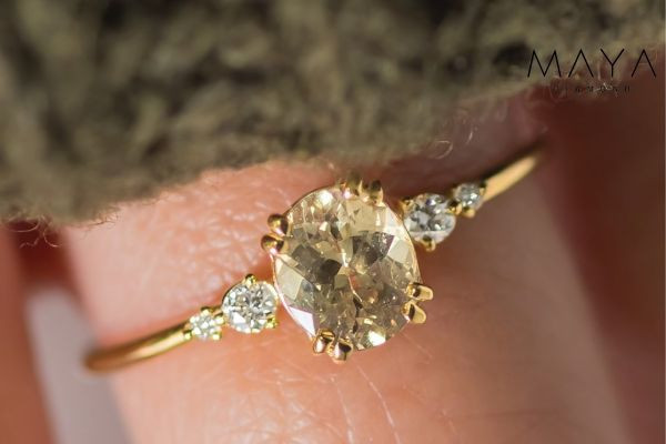 Lợi ích khi mua kim cương moissanite màu vàng: