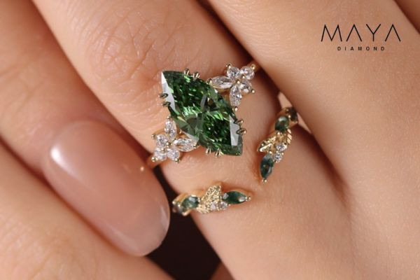 Mệnh Mộc hợp kim cương màu xanh lá cây