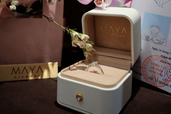 Maya Diamond - Địa chỉ kiểm tra kim cương uy tín