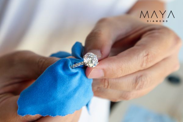 Cần vệ sinh và bảo dưỡng đúng cách