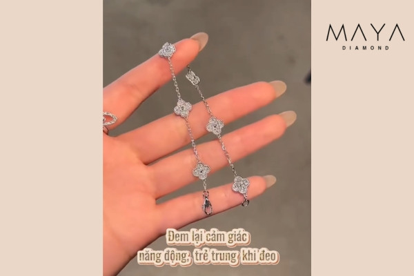 Sang trọng nhưng vẫn thanh thoát đầy nữ tính