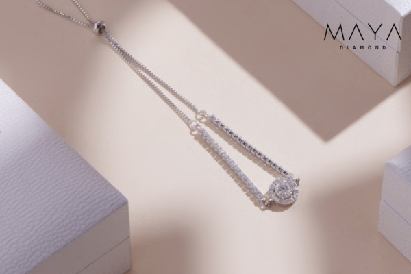 Lắc tay kim cương nữ 