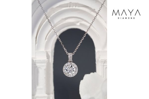 Xu hướng mặt dây chuyền kim cương hình tròn đẹp 2025