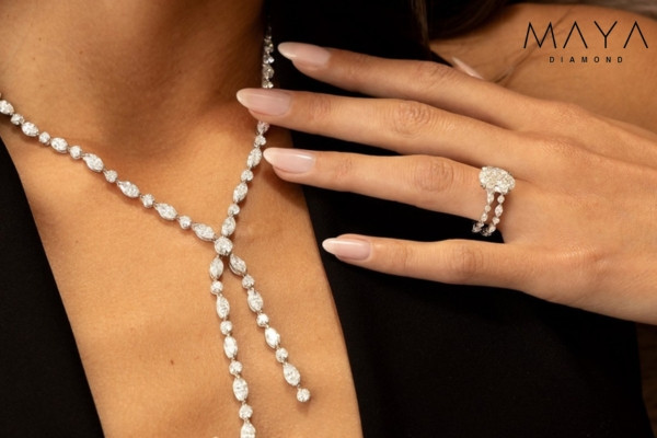 Điểm nổi bật của mặt dây chuyền kim cương nhân tạo tại Maya Diamond