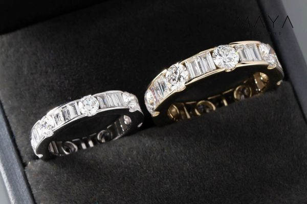 Nhẫn cưới kim cương Baguette