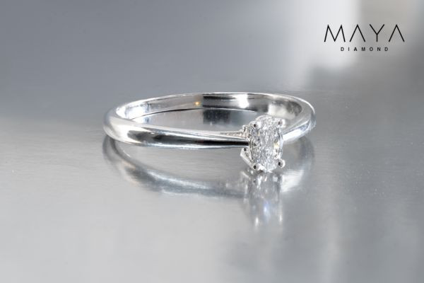 Nhẫn kim cương nuôi cấy ngân sách 20 triệu từ Maya