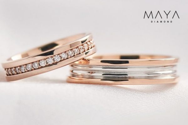 Nhẫn cưới kim cương vàng hồng