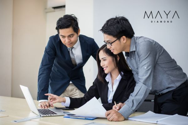 Người trẻ có nên mua kim cương?