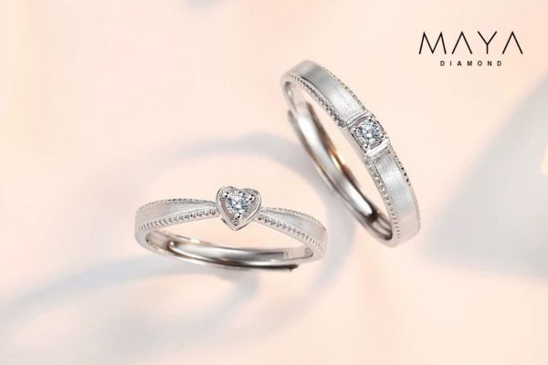 Mẫu nhẫn cưới lấp lánh, bền vững