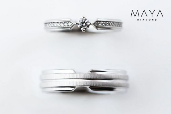 Nhẫn cưới vàng trắng đính kim cương