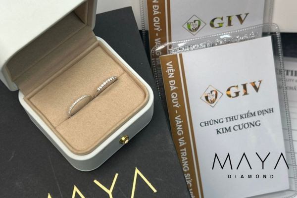 Nhẫn kim cương được kiểm định đầy đủ