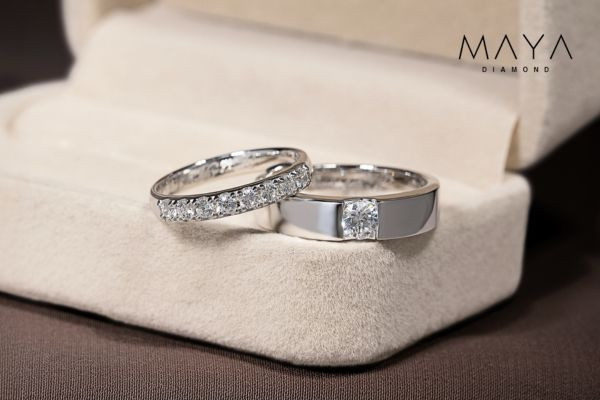 Cặp nhẫn thiết kế riêng từ Maya