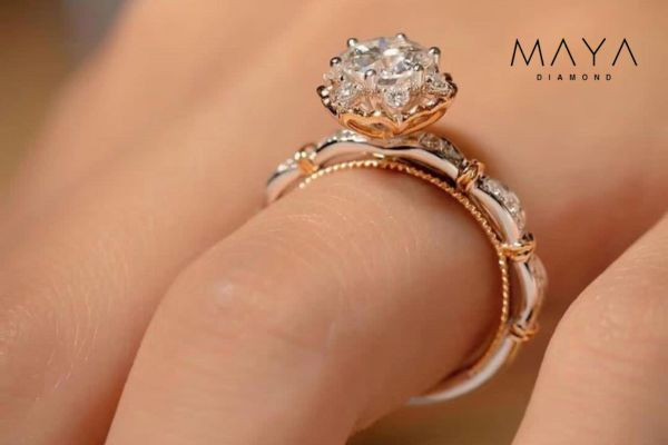 Nhẫn kim cương 2 màu đẹp