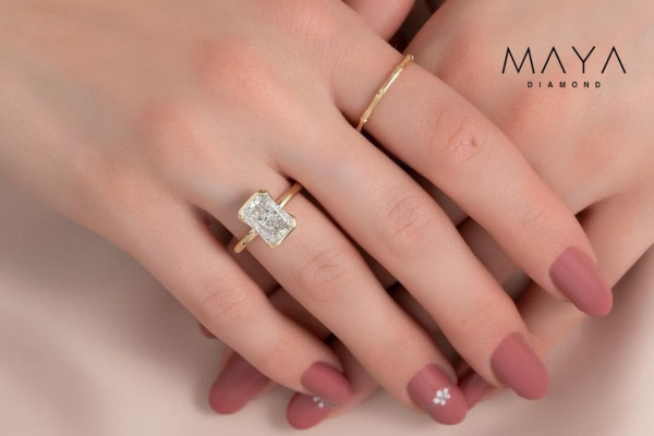 Mua nhẫn kim cương Bezel Setting hoàn mỹ, không tì vết tại Maya