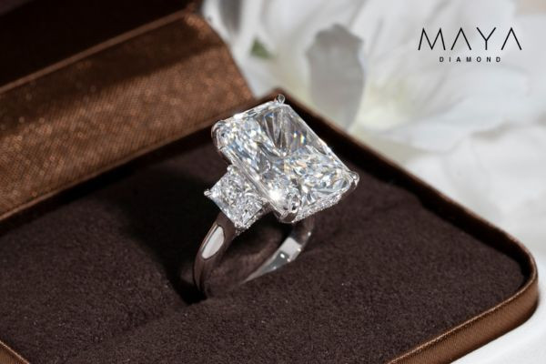 Nhẫn Radiant 9 carat