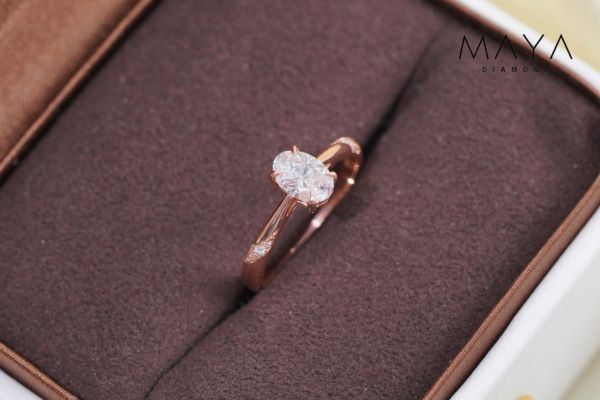 Nhẫn Oval vàng hồng