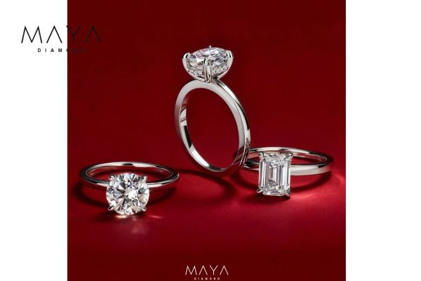 Nhẫn solitaire đai trơn tối giản