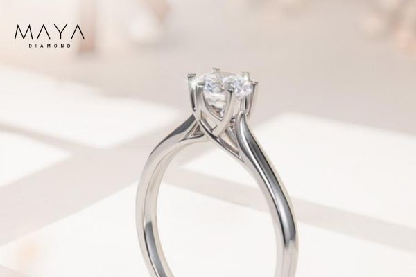 Nhẫn solitaire dáng cathedral