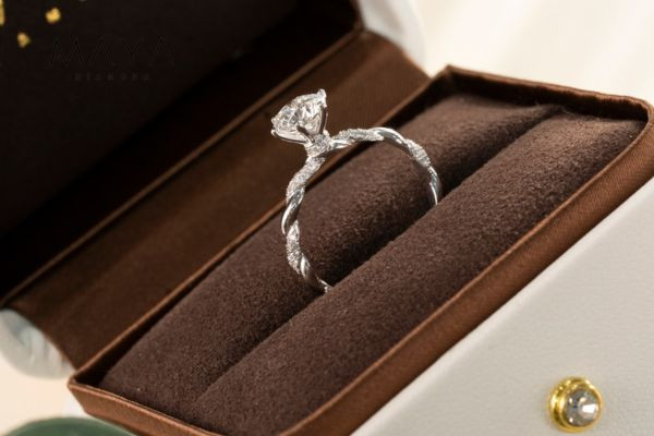 Vì sao nên chọn quà tặng kim cương cho ngày 20/10?