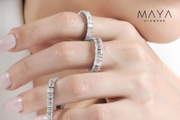 Set trang sức Eternity sang trọng tại Maya Diamond