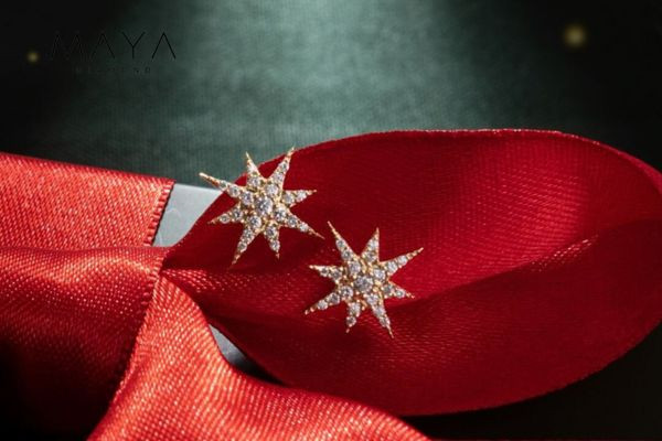 Set trang sức kim cương ngày tết