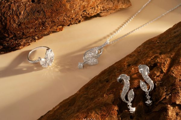 BST trang sức kim cương The Aura 