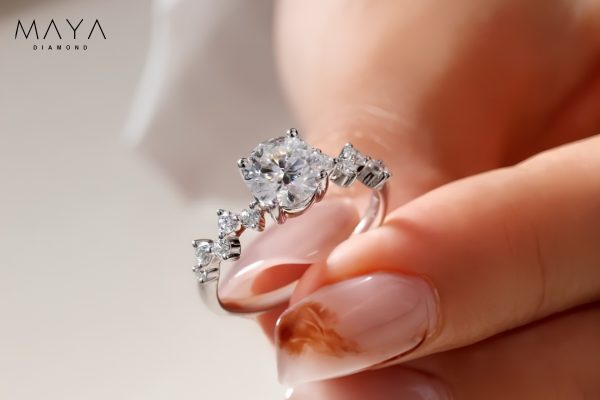 Bí quyết chọn trang sức kim cương cho mùa hè